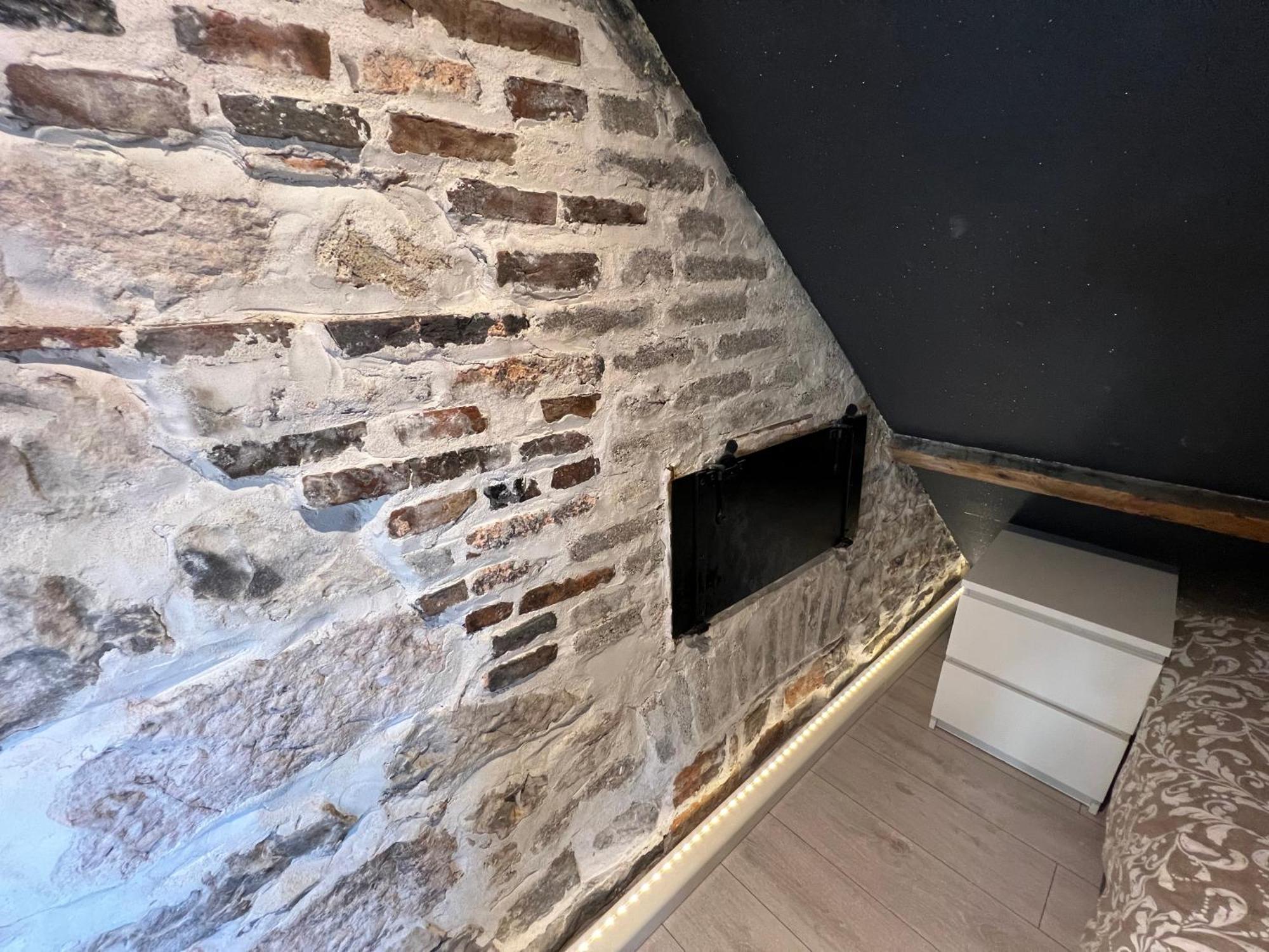 Bellevue Appartement Sous Les Toits Hypercentre Climatise Dole Kültér fotó